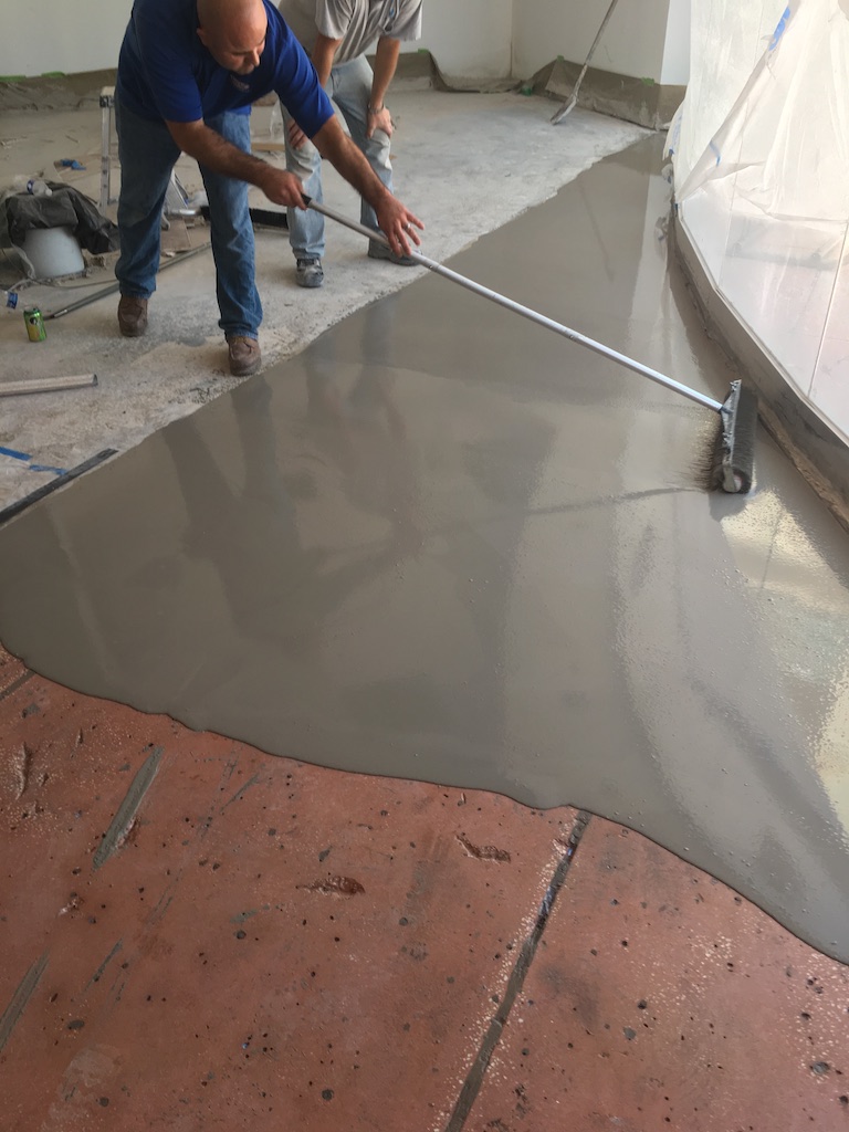 Ремонт полимерного и бетонного пола. Монтаж защитных полимерных ...